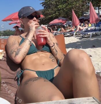 Full leaked Lenaajoy page private onlyfans photo