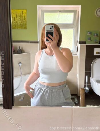 Full leaked Lenaastk private onlyfans photo