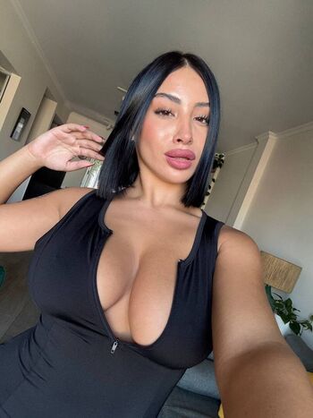 Leyla Amari