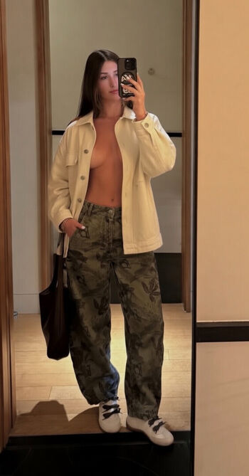 Full leaked Lia block private onlyfans photo