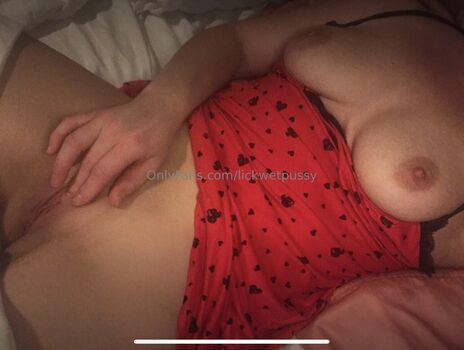 Lickwetpussy
