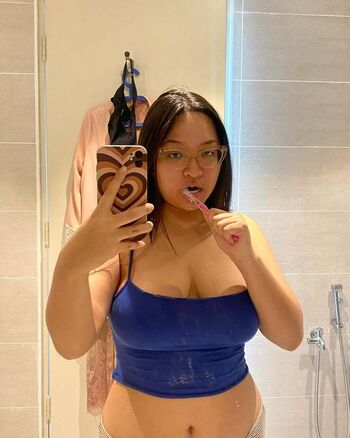 Full leaked Lilasianthiccie private onlyfans photo
