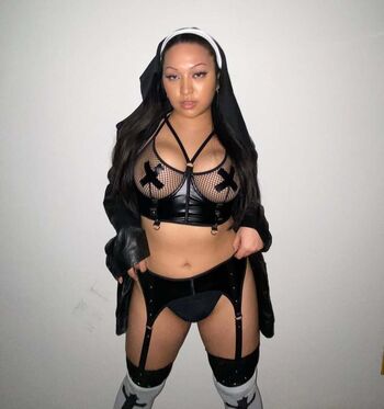 Full leaked Lilasianthiccie private onlyfans photo