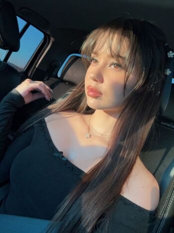 Full leaked Lilchiipmunk page private onlyfans photo