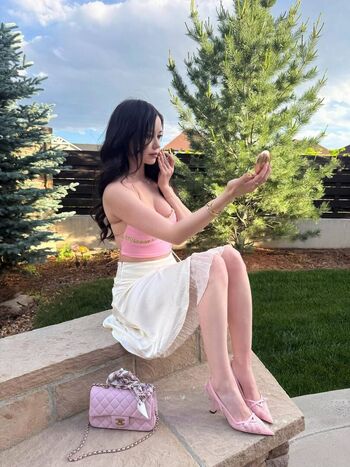 Full leaked Lilchiipmunk page private onlyfans photo