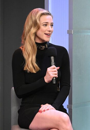 Lili Reinhart