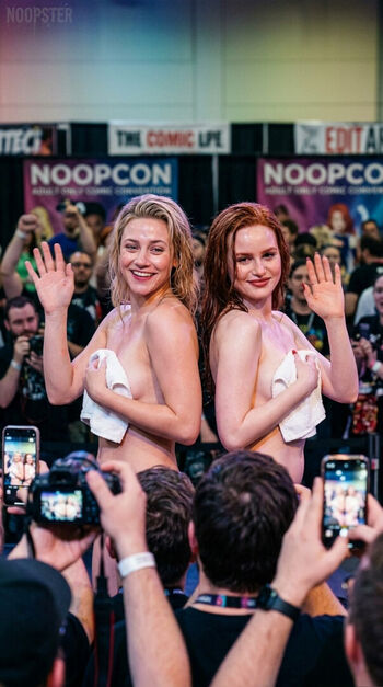 Lili Reinhart