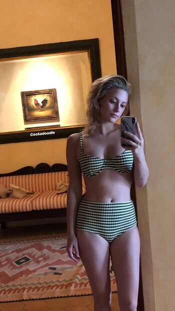 Lili Reinhart