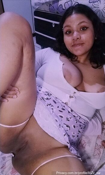 Full leaked Lilizz page private onlyfans photo