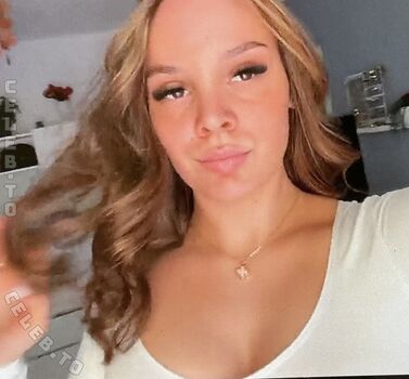 Full leaked Lill msr private onlyfans photo