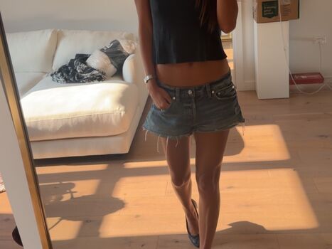 Lily Chee