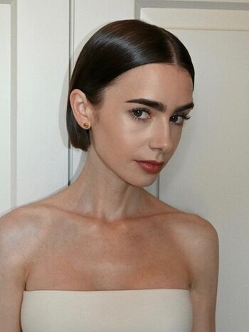 Lily Collins