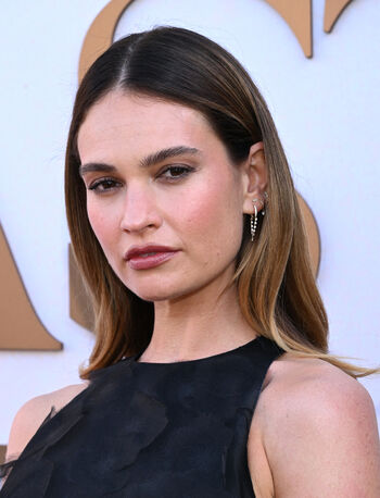 Full leaked Lily james private onlyfans photo