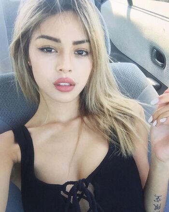 Lily Maymac