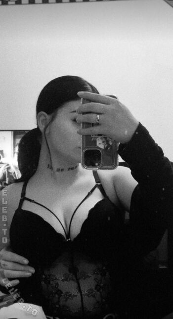 Full leaked Linaa wars private onlyfans photo