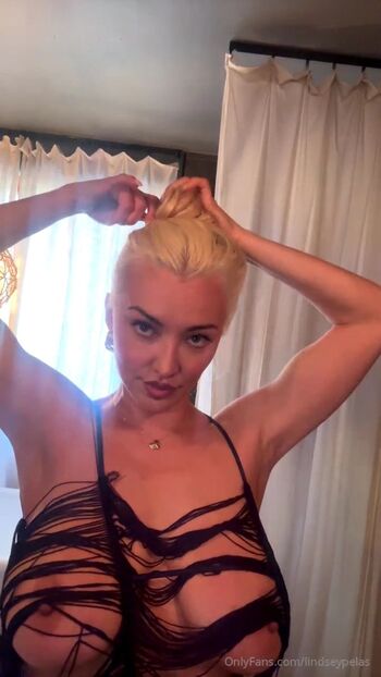 Full leaked Lindsay pelas private onlyfans photo