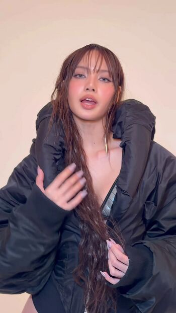 Full leaked Lisa blackpink page private onlyfans photo
