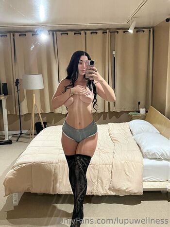 Full leaked Viv may/ private onlyfans photo