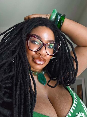 LockedHoneyPrincess