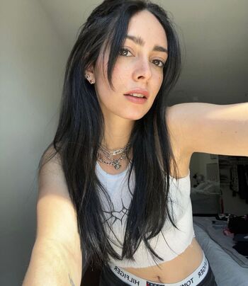 Full leaked Defeatthelw / private onlyfans photo