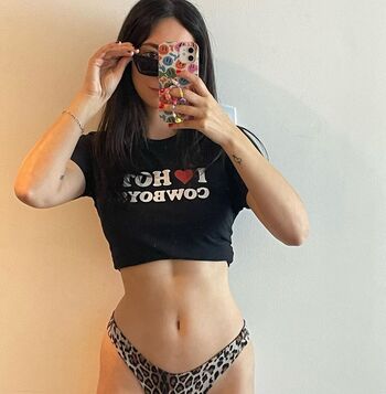 Full leaked Valerie/ private onlyfans photo