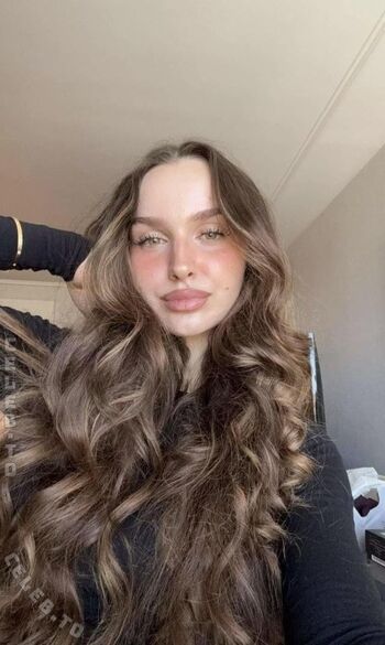 Full leaked Louisa jindaoui private onlyfans photo