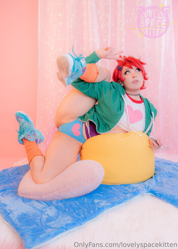 lovelyspacekitten