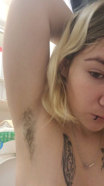 lovleywhitegirl