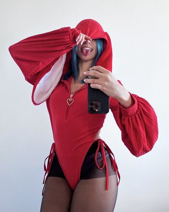 Full leaked Lucrelisa  page private onlyfans photo