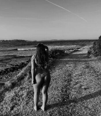 Full leaked Onlytease/ private onlyfans photo