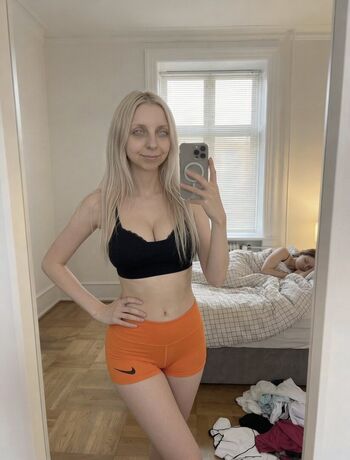Full leaked Lunacantsee page private onlyfans photo