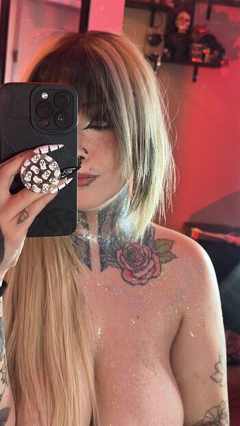 Full leaked Lunaghostess private onlyfans photo