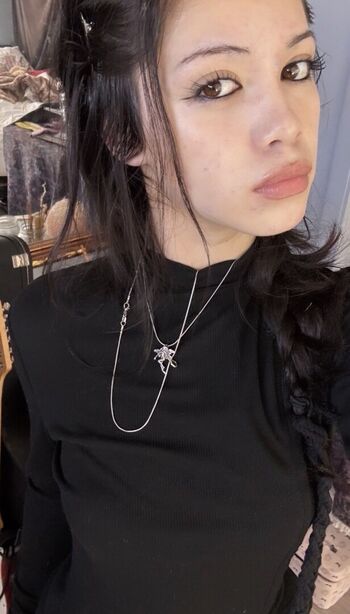 luvlyyy_y