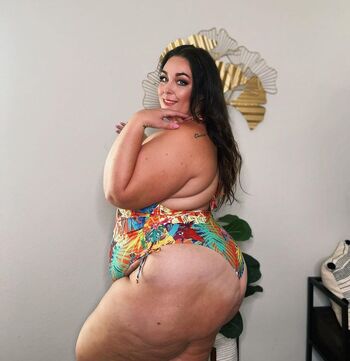 Full leaked Luxeplus private onlyfans photo