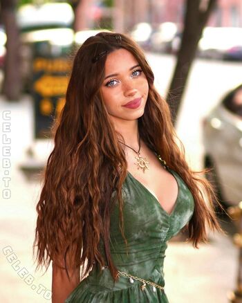 Lydia Violet