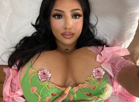 Full leaked Lyncocoo private onlyfans photo