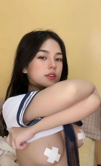 Full leaked Lyninii private onlyfans photo