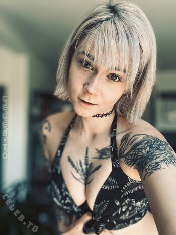 Full leaked Macezayuri  page private onlyfans photo