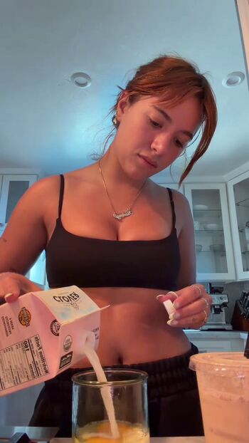 Full leaked Mackenzie ziegler private onlyfans photo