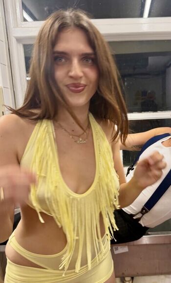 Mae Muller