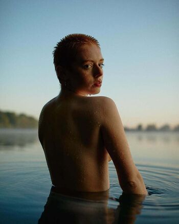 mai_buzzcut