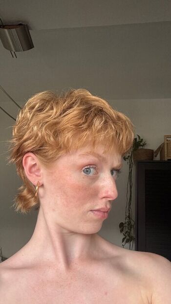 mai_buzzcut