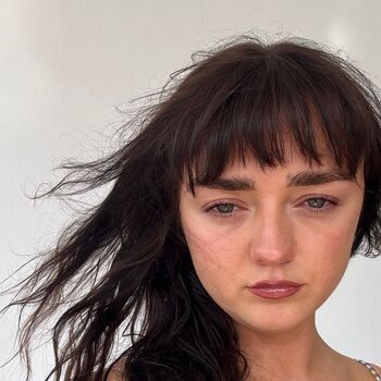 Full leaked Maisie williams page private onlyfans photo