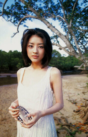 maju ozawa