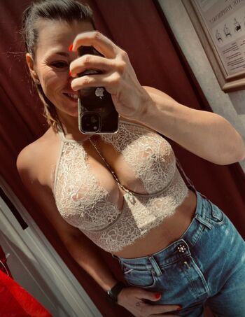 Mami Elena