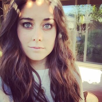Manon Mathews