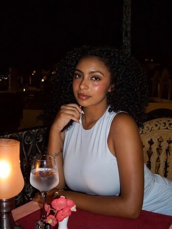 Mariahellie