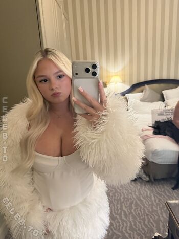 Full leaked Marsdenit private onlyfans photo