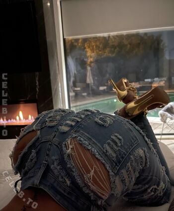 Full leaked Maryscrib private onlyfans photo