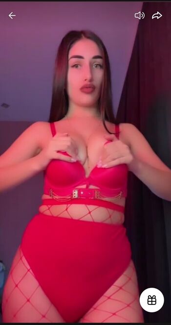 Full leaked Matilda  m darya page private onlyfans photo